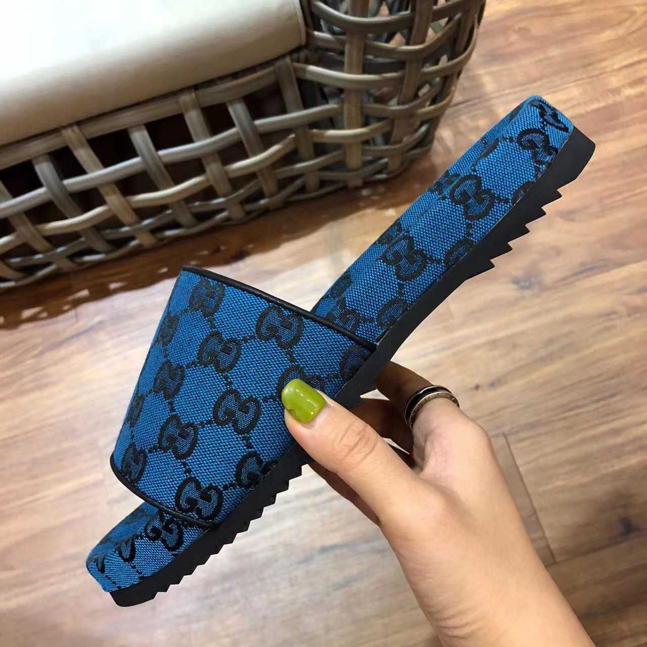 Gucci Men's GG Canvas Slide Sandal - DopestKickz