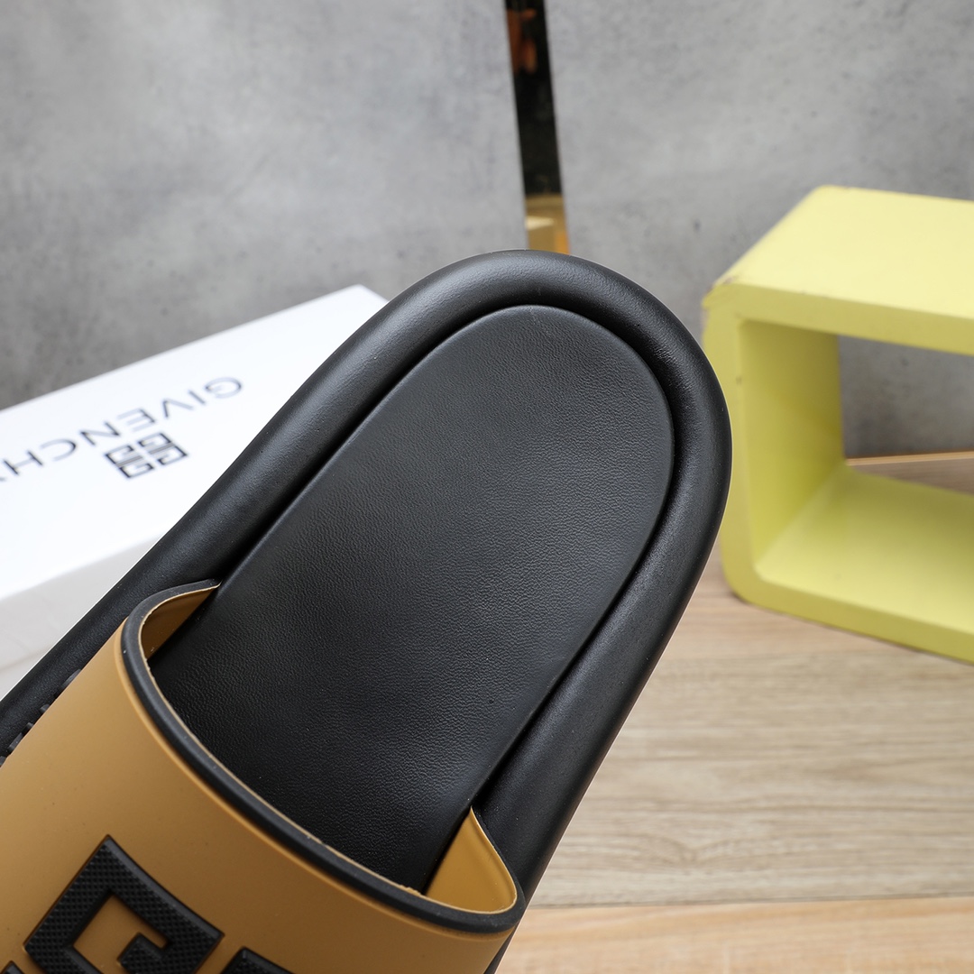 Givenchy 4G Logo Rubber Slides Sandals - DopestKickz