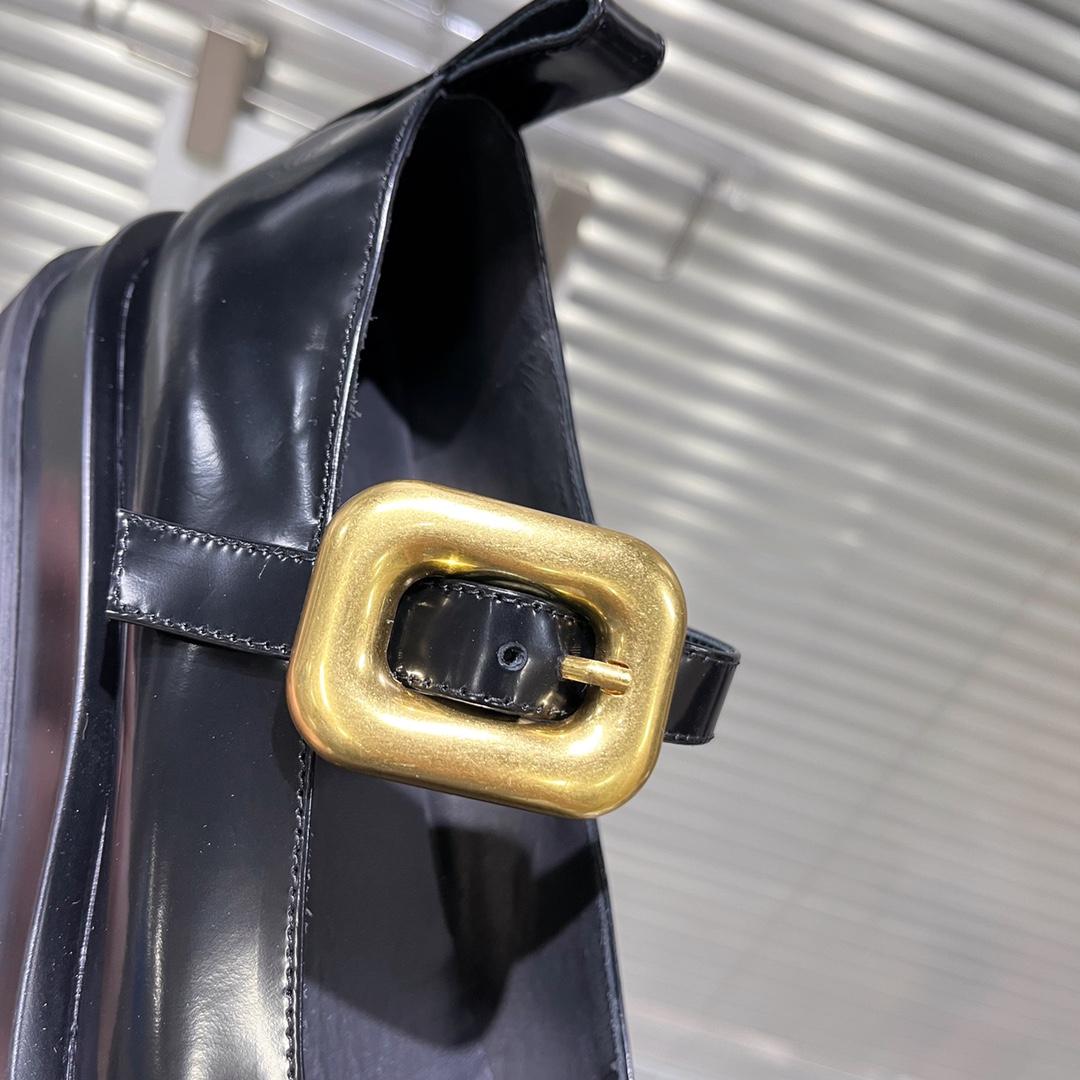 Bottega Veneta Lug Mary-Jane Flats - DopestKickz