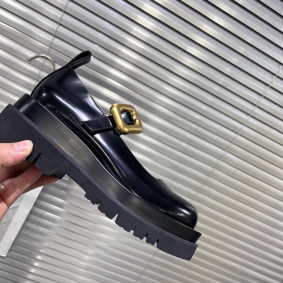 Bottega Veneta Lug Mary-Jane Flats - DopestKickz