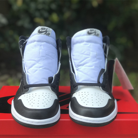 Air Jordan 1 ’85 Hi “Panda”Sneaker         BQ4422-001  - DopestKickz