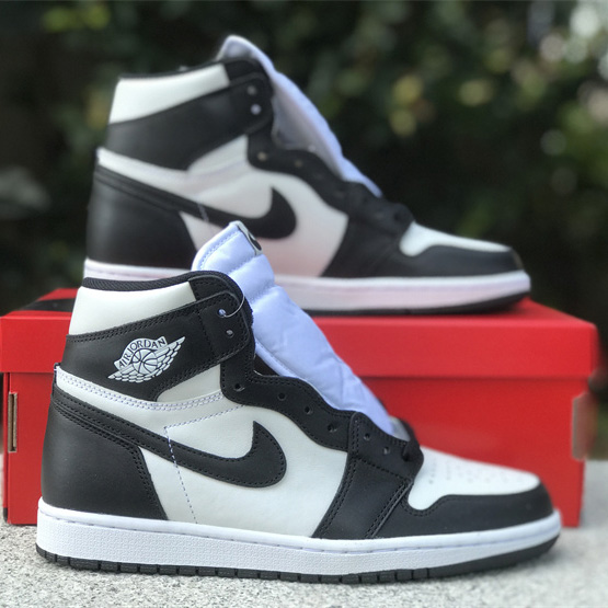 Air Jordan 1 ’85 Hi “Panda”Sneaker         BQ4422-001  - DopestKickz