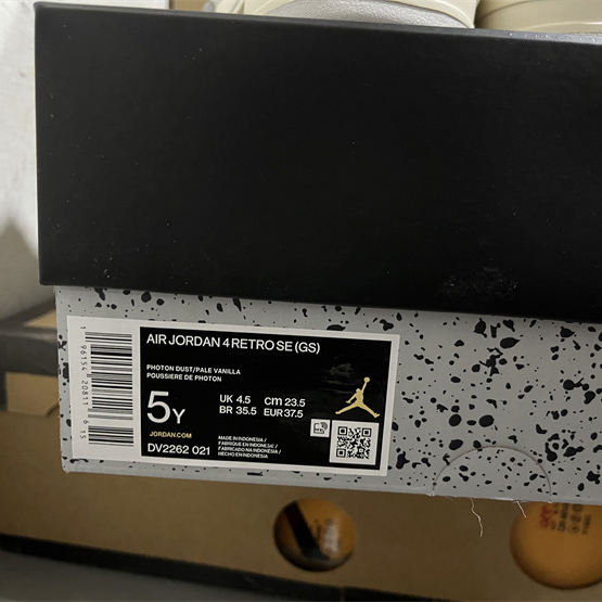 Air Jordan 4 SE Craft “Photon Dust”Sneaker      DV2262-021 - DopestKickz