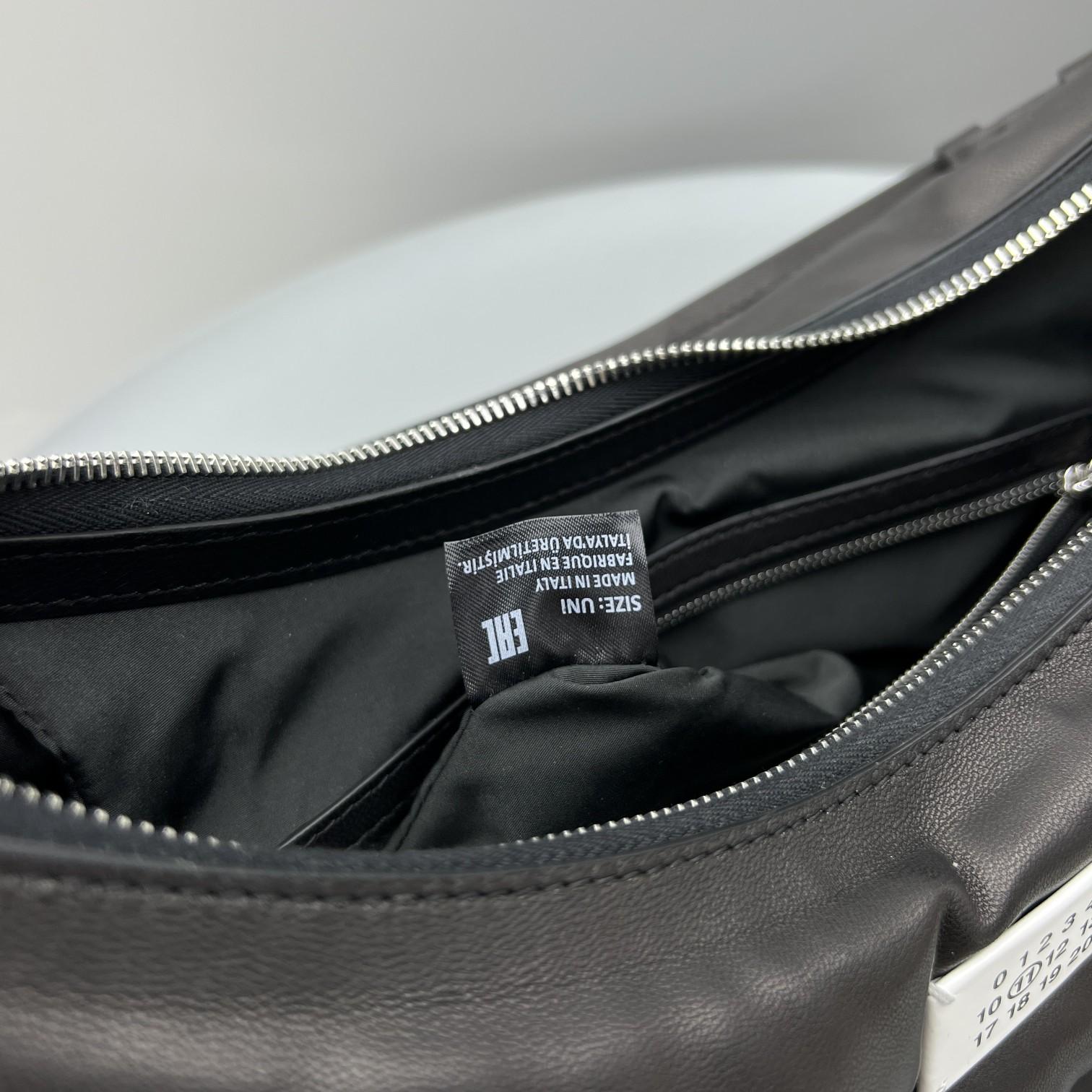 Maison Margiela Glam Slam Hobo Medium(38.5-28.5-10CM) - DopestKickz