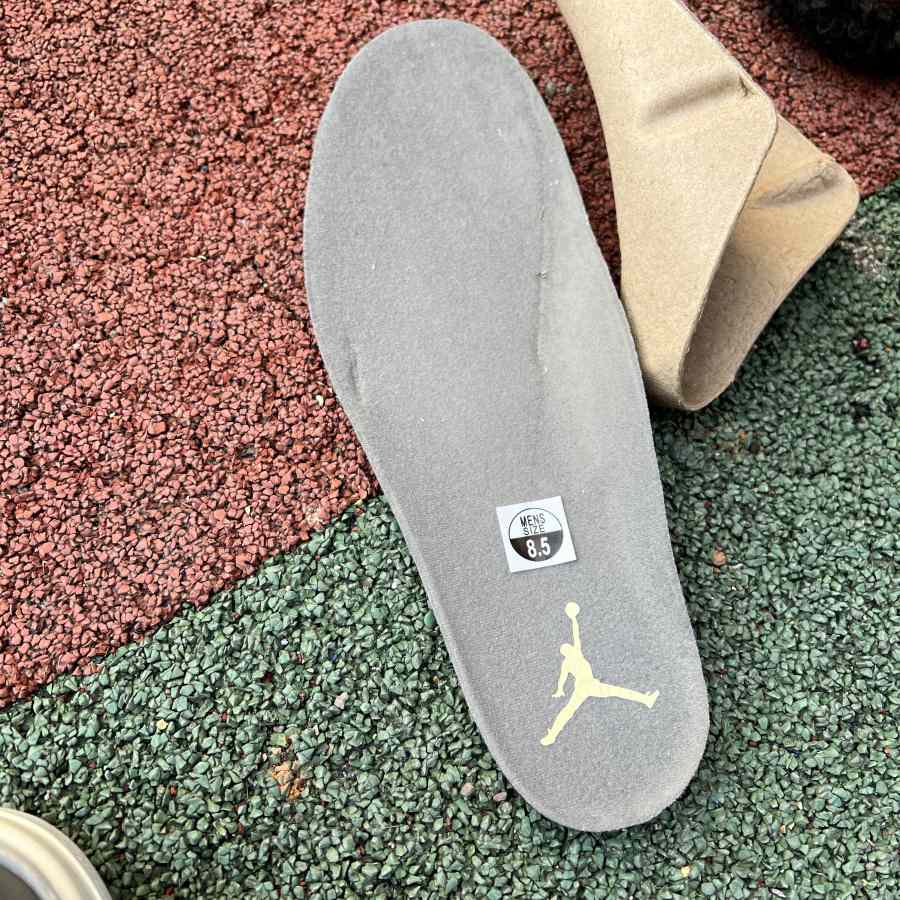 Air Jordan 4 SE Craft Mid AJ4 Sneaker       DV3742-021 - DopestKickz