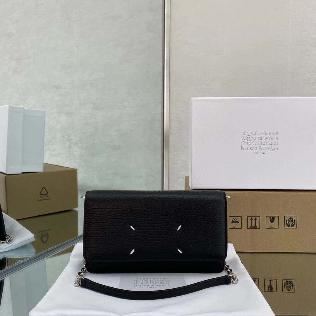 Maison Margiela Wallet-On-Chain Clutch Bag(19.2x4.3x10cm) - DopestKickz