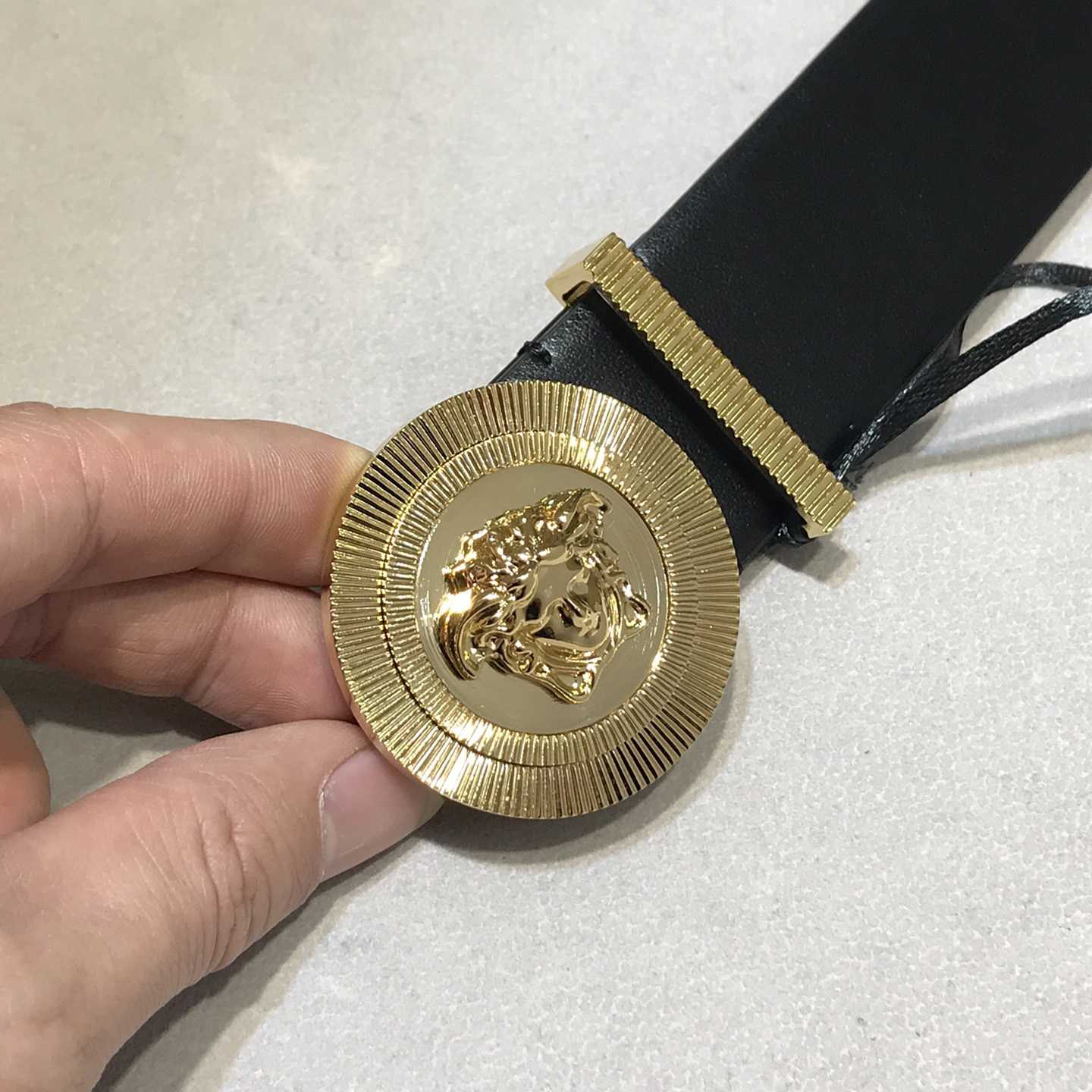 Versace Medusa Leathre Belt 38mm - DopestKickz
