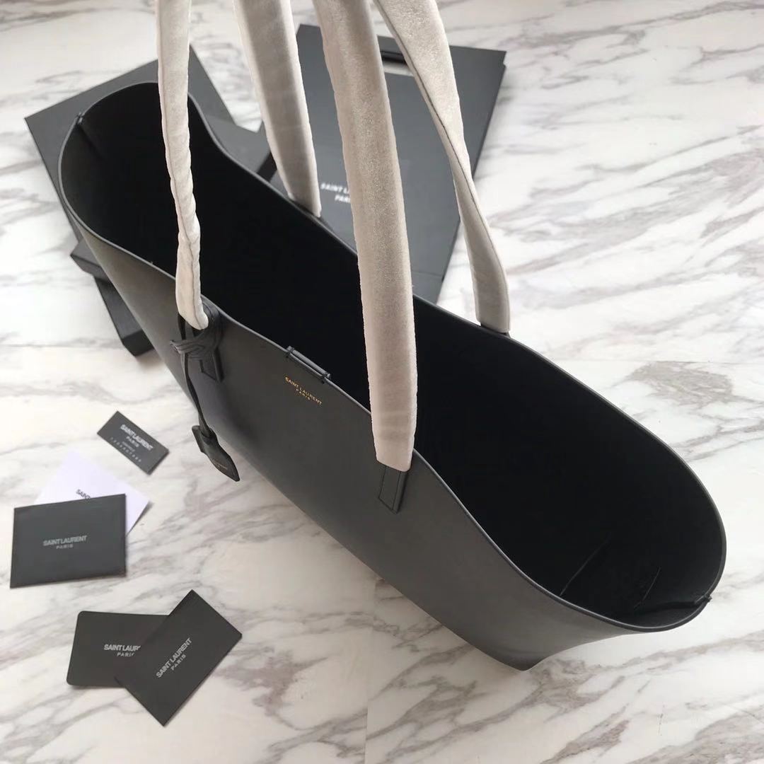 Saint Laurent Shopping Saint Laurent E/W In Supple Leather  - DopestKickz