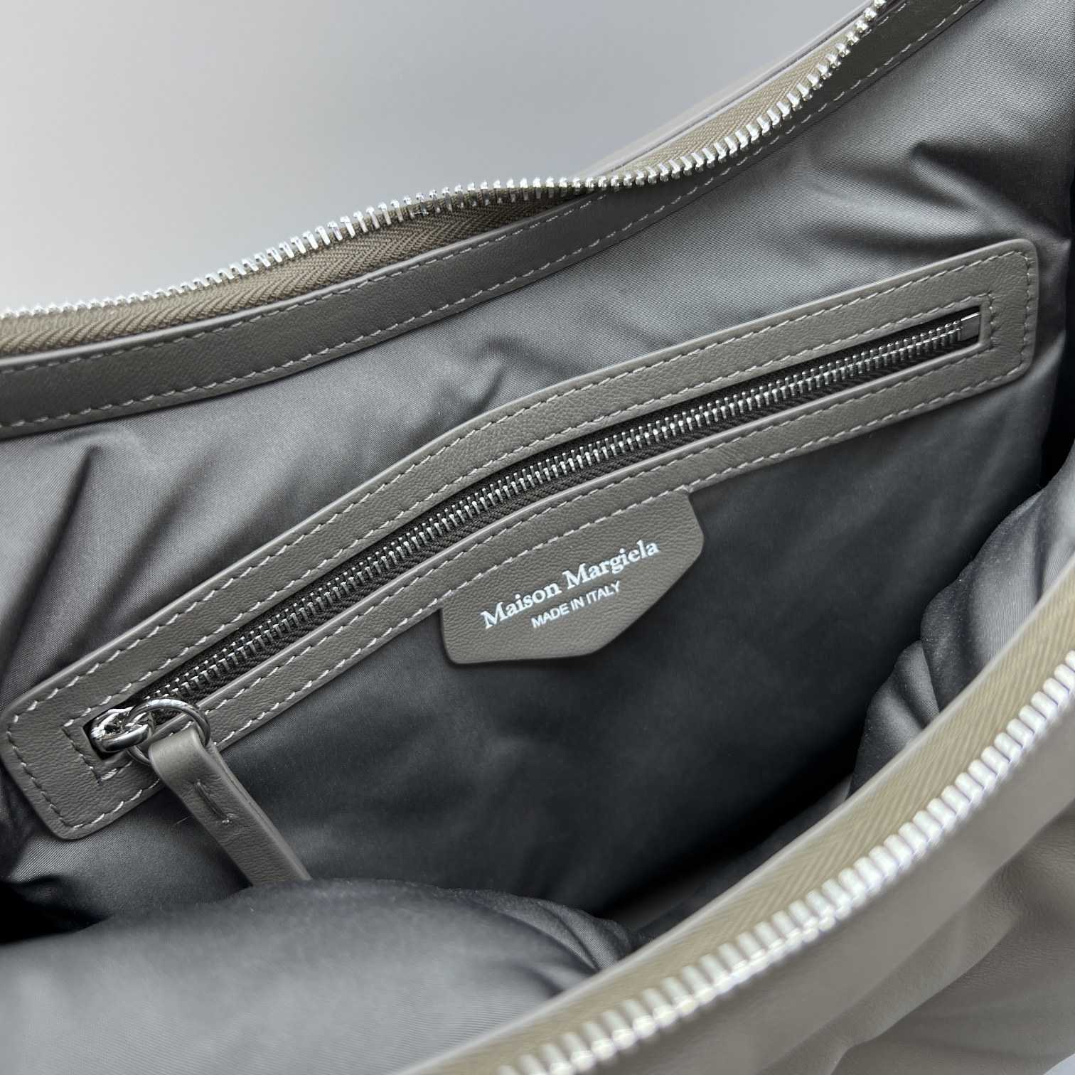 Maison Margiela Glam Slam Hobo Medium(38.5-28.5-10CM) - DopestKickz