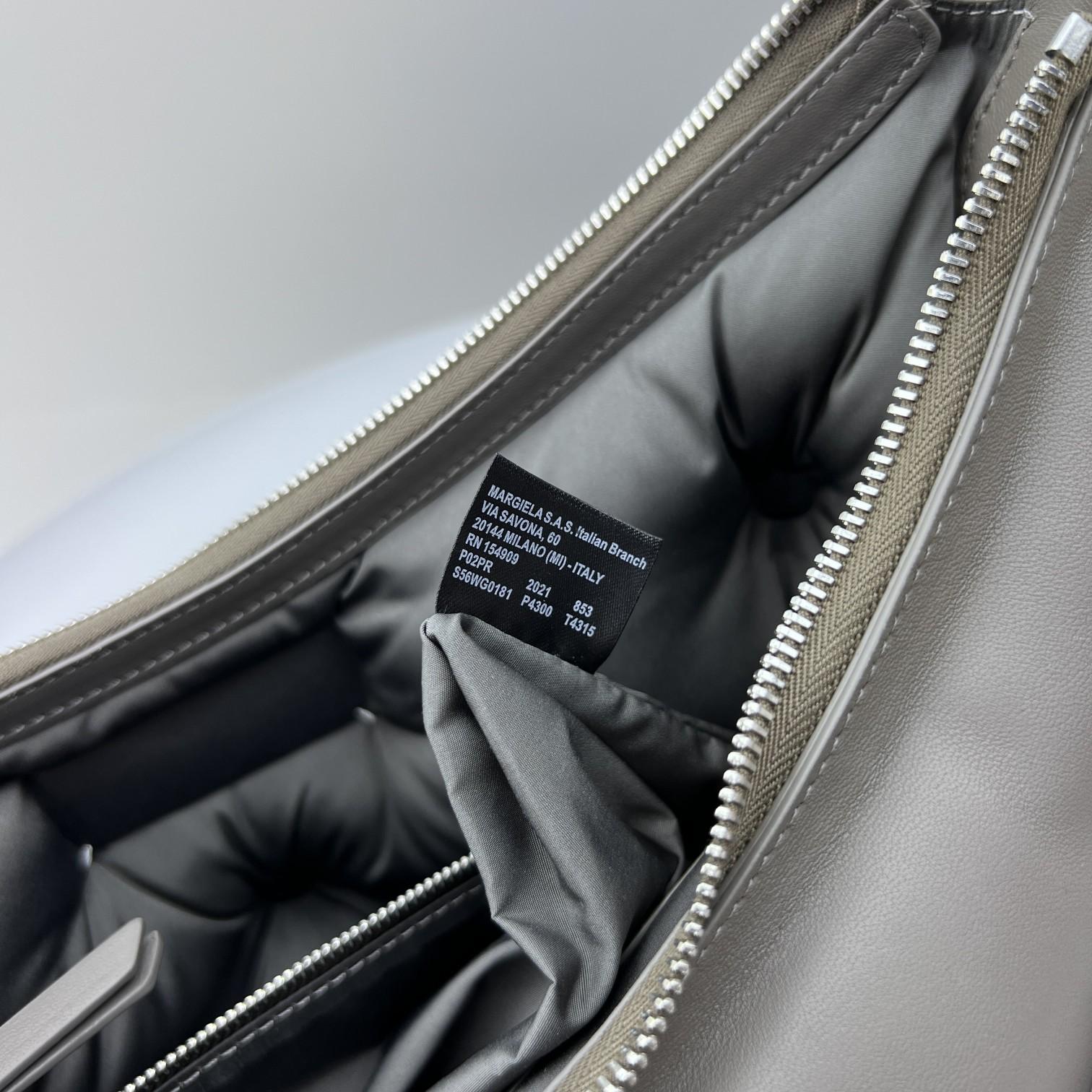 Maison Margiela Glam Slam Hobo Medium(38.5-28.5-10CM) - DopestKickz