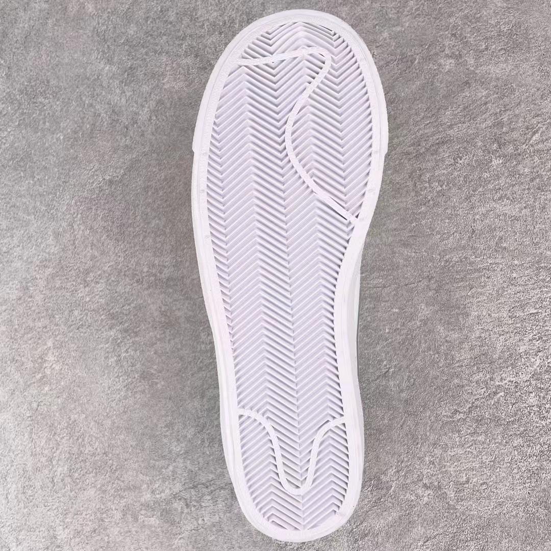 Nike Blazer Low '1977 VNTG SS Sneakers        DC4769-103 - DopestKickz