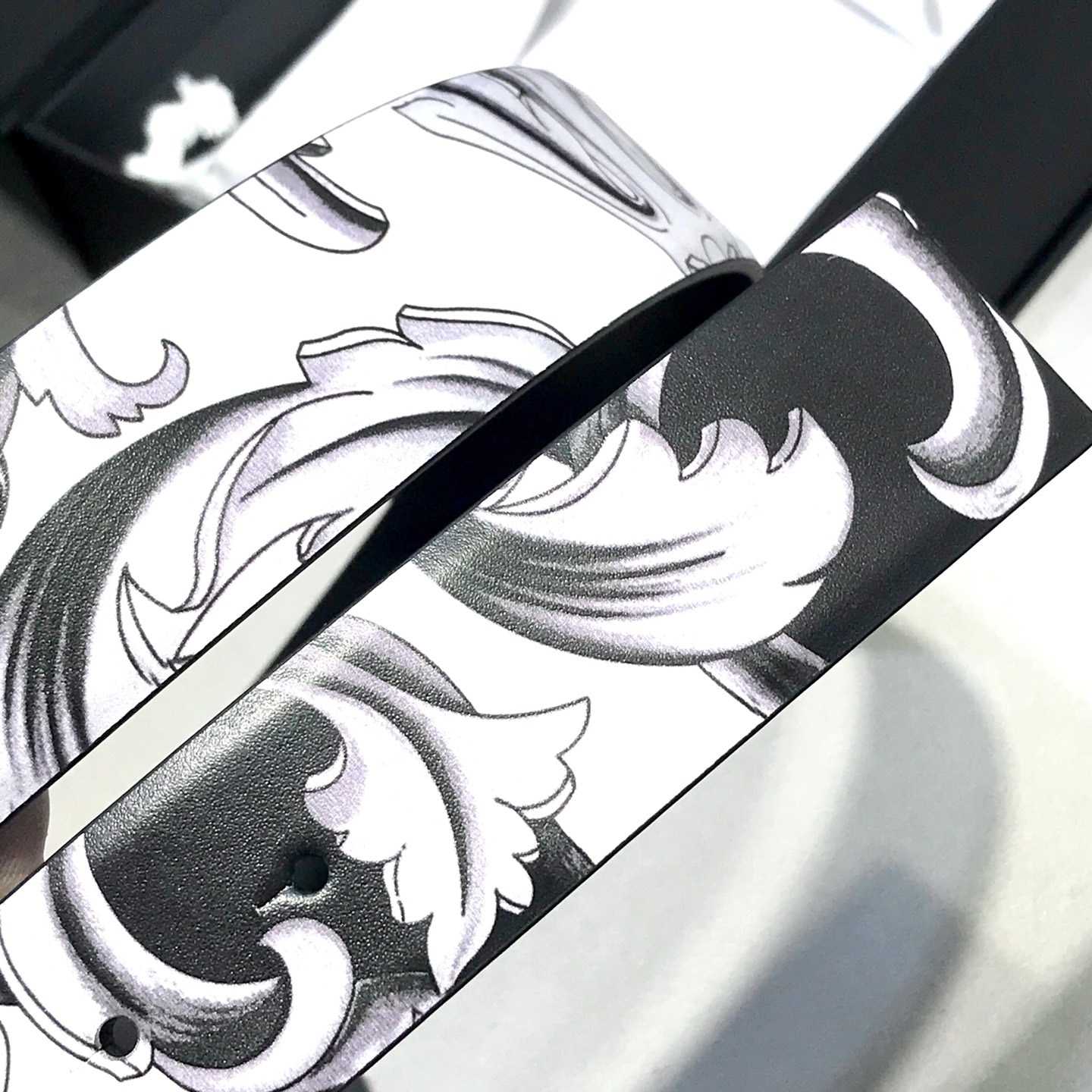 Versace La Medusa Silver Baroque Reversible Belt - DopestKickz