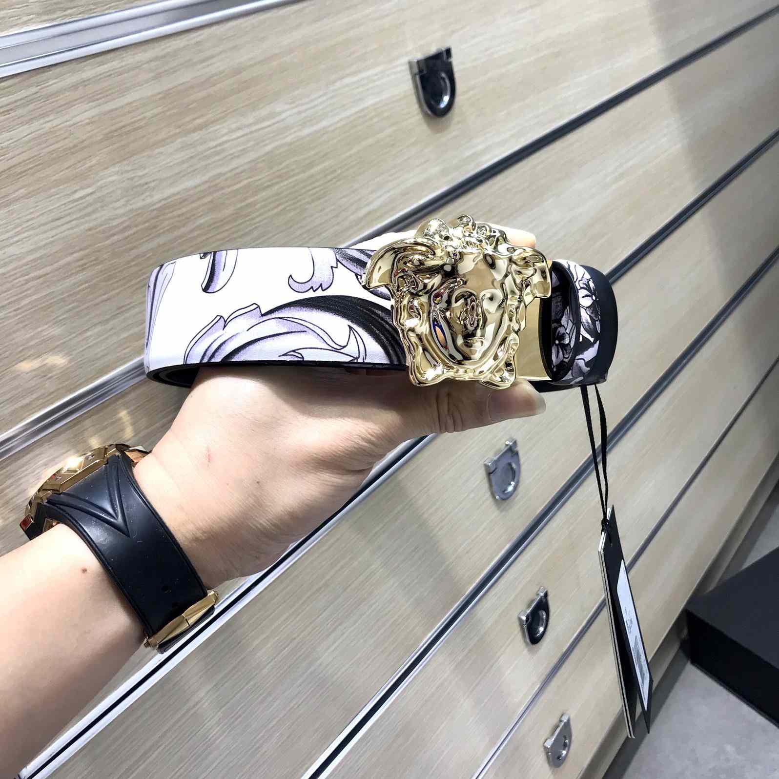 Versace La Medusa Silver Baroque Reversible Belt - DopestKickz