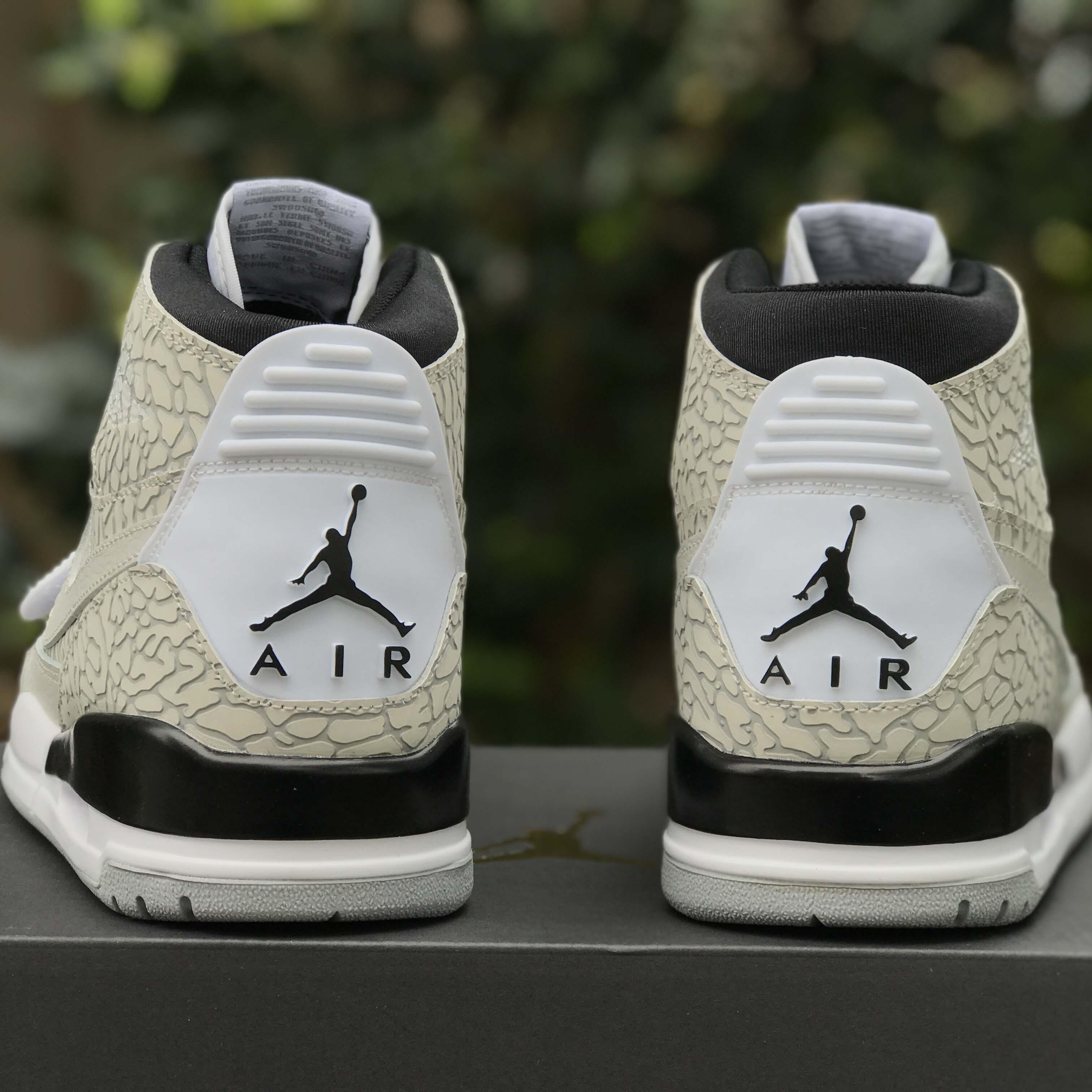 Air Jordan Legacy 312 Sneaker  AV3922-100 - DopestKickz