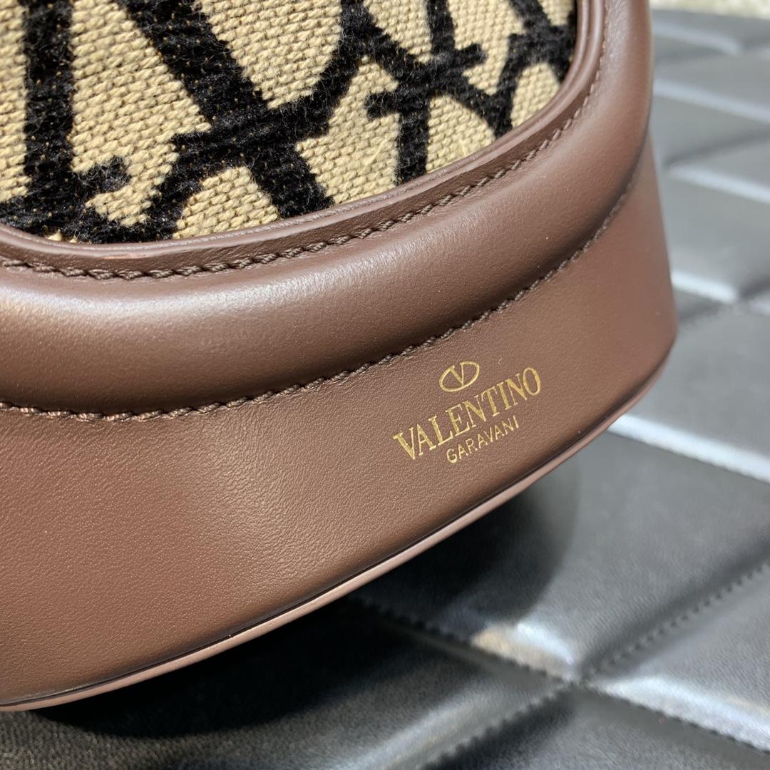 Valenti Le Cinquième Toile Iconographe Bucket Bag - DopestKickz