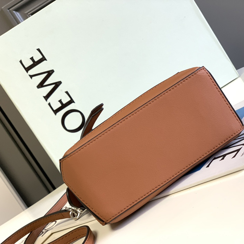 Loewe Mini Puzzle Bag In Classic Calfskin - DopestKickz