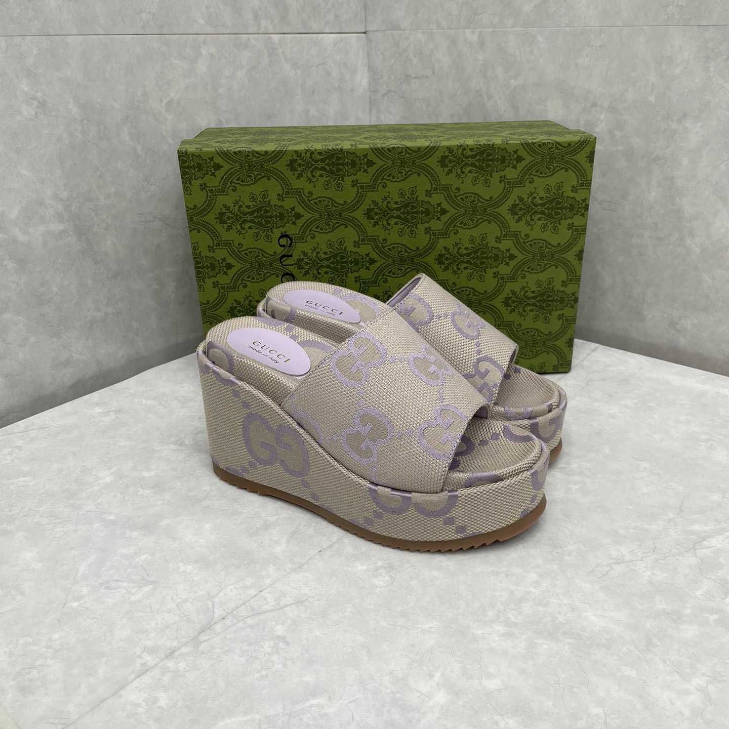 Gucci Women's Jumbo GG Platform Slide Sandal - DopestKickz