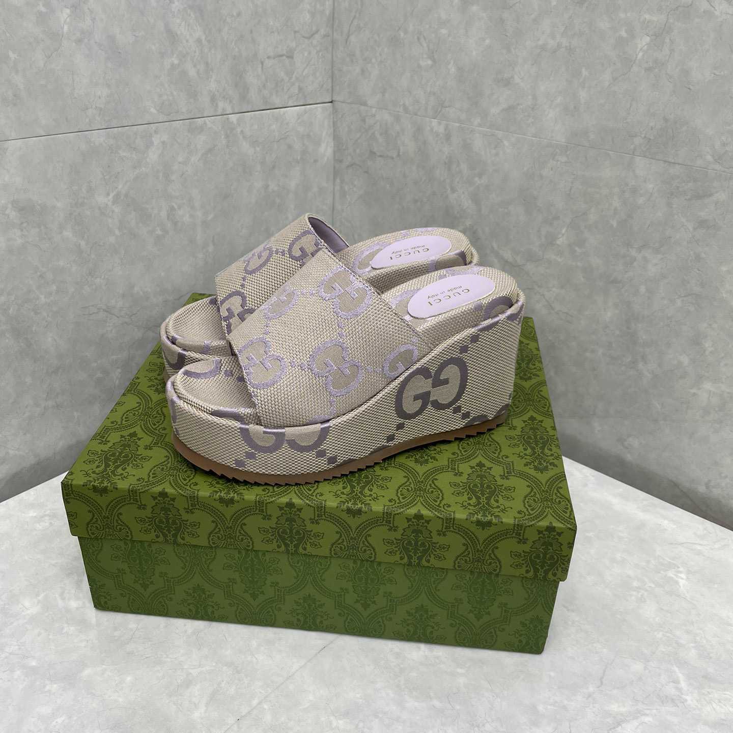 Gucci Women's Jumbo GG Platform Slide Sandal - DopestKickz