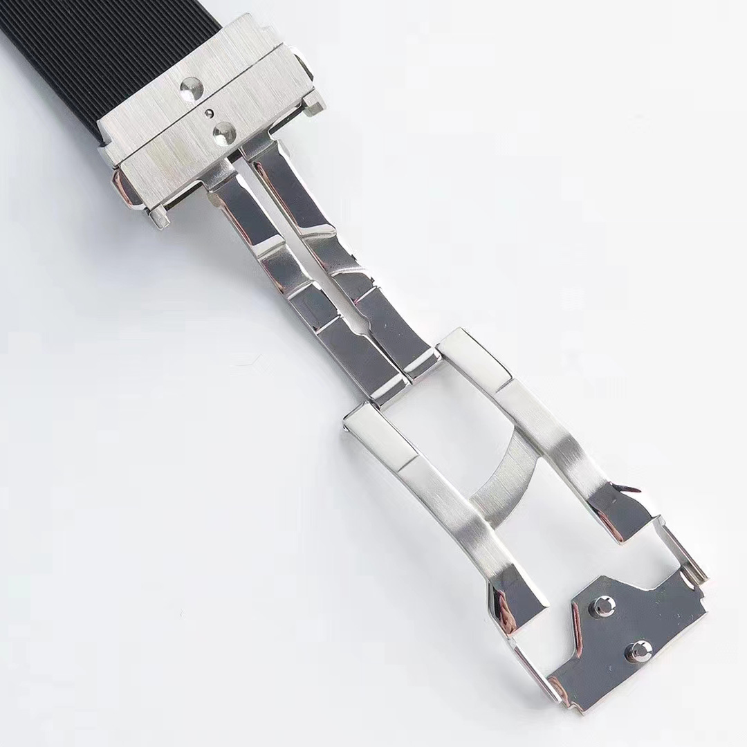 Hublot Chronograph Titanium - DopestKickz