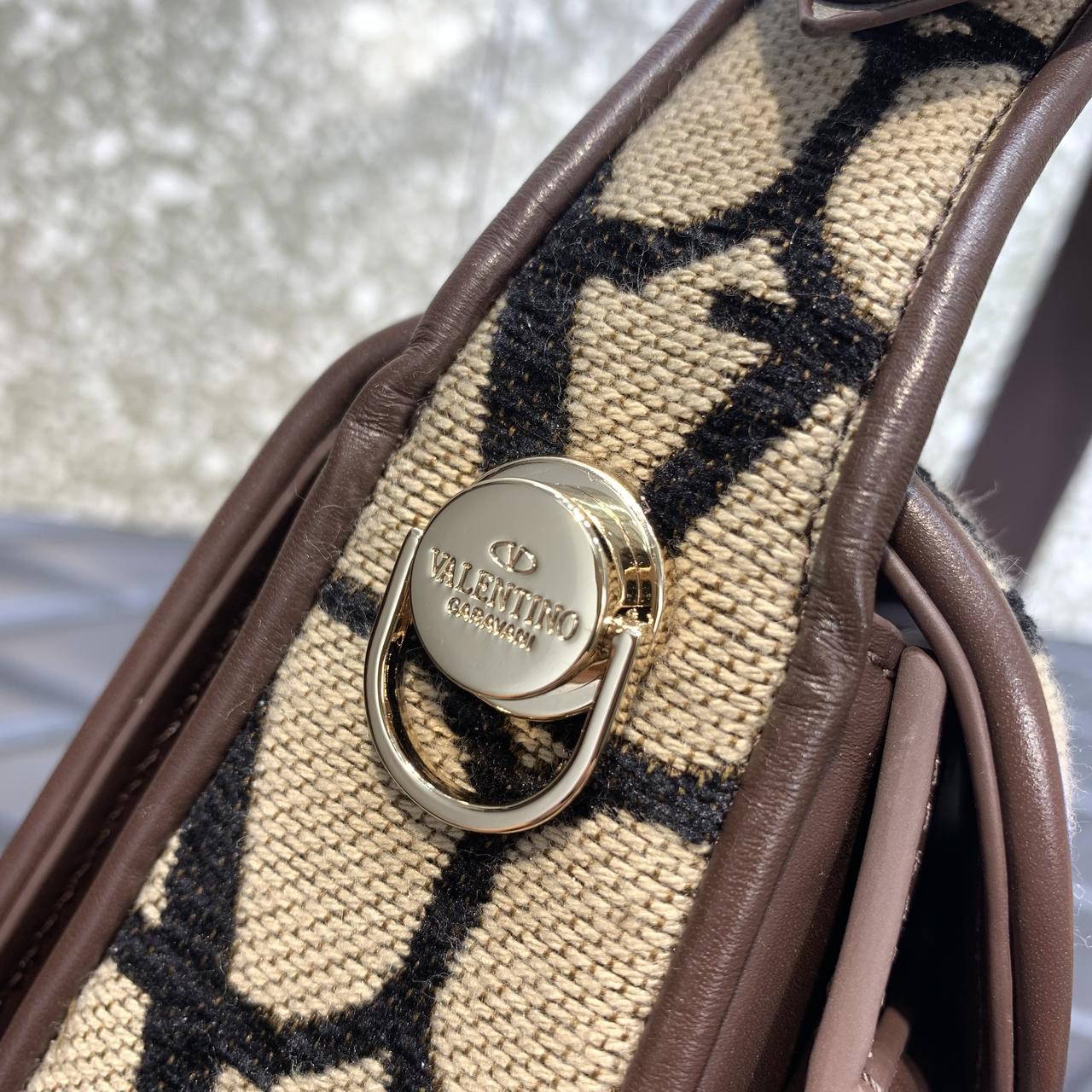 Valenti Le Grand Deuxième Toile Iconographe Shoulder Bag - DopestKickz