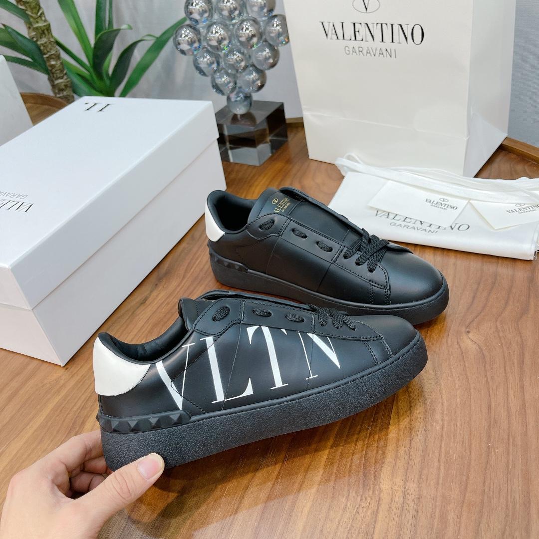 Valenti Open Sneaker With VLTN Print - DopestKickz
