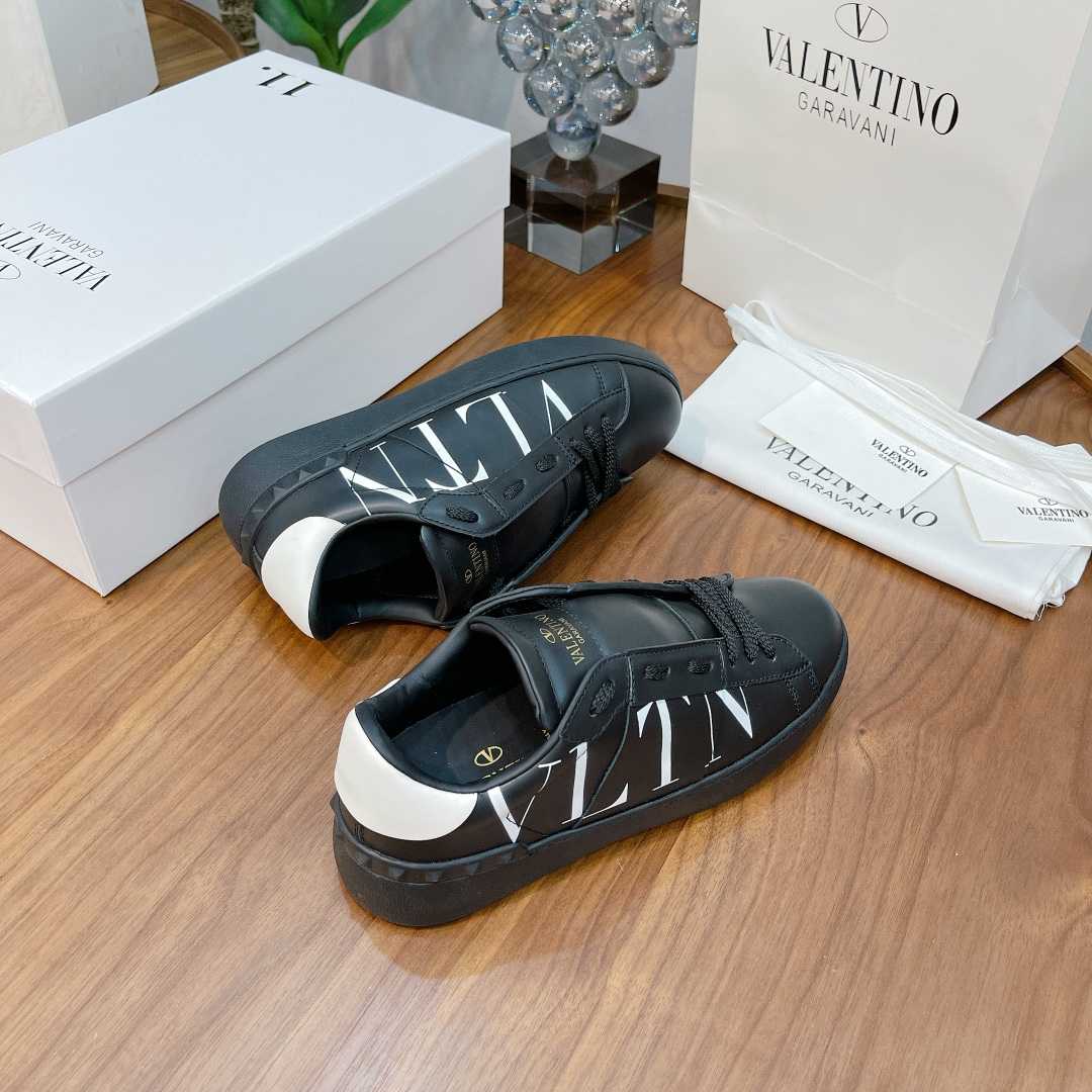 Valenti Open Sneaker With VLTN Print - DopestKickz