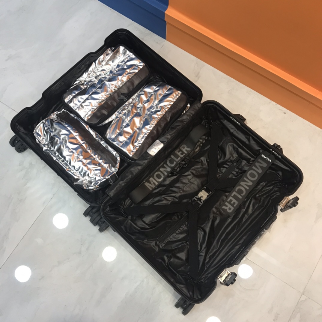 Moncler Genius Moncler Rimowa 'Reflection' Silver Suitcase - DopestKickz