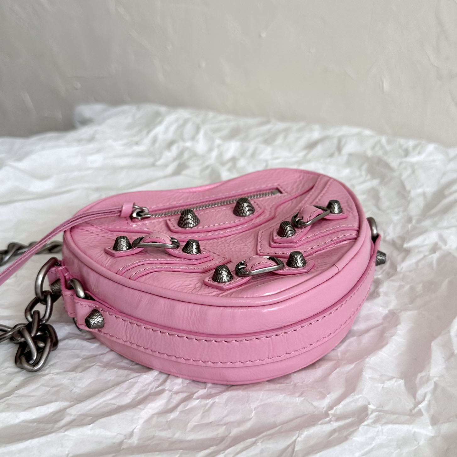 Balenciaga Le Cagole Heart Mini Bag In Pink  (16-12.7-4.5cm) - DopestKickz