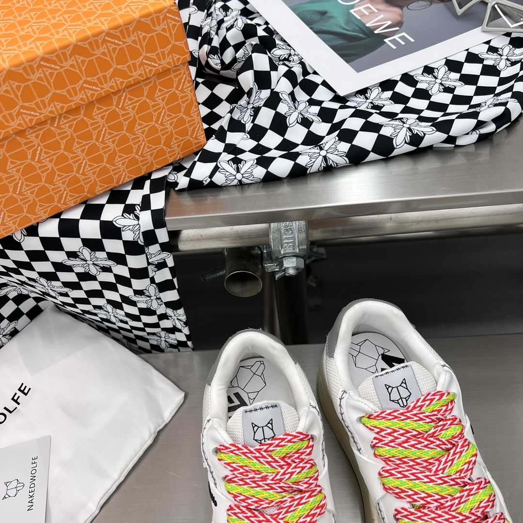 Naked Wolfe Slider White - DopestKickz