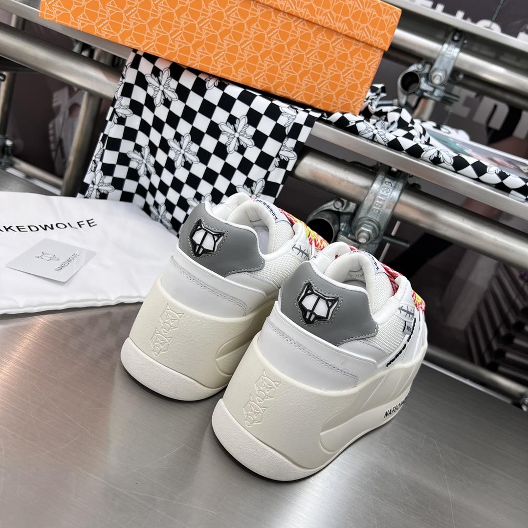 Naked Wolfe Slider White - DopestKickz