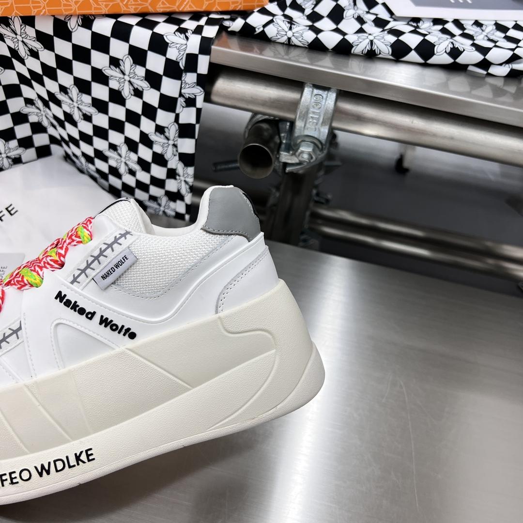 Naked Wolfe Slider White - DopestKickz