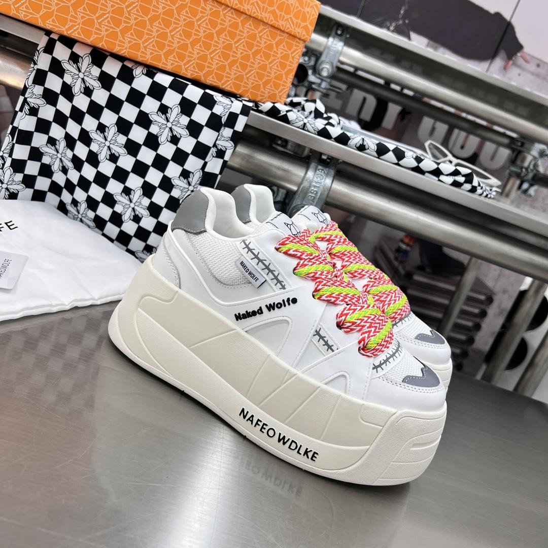 Naked Wolfe Slider White - DopestKickz