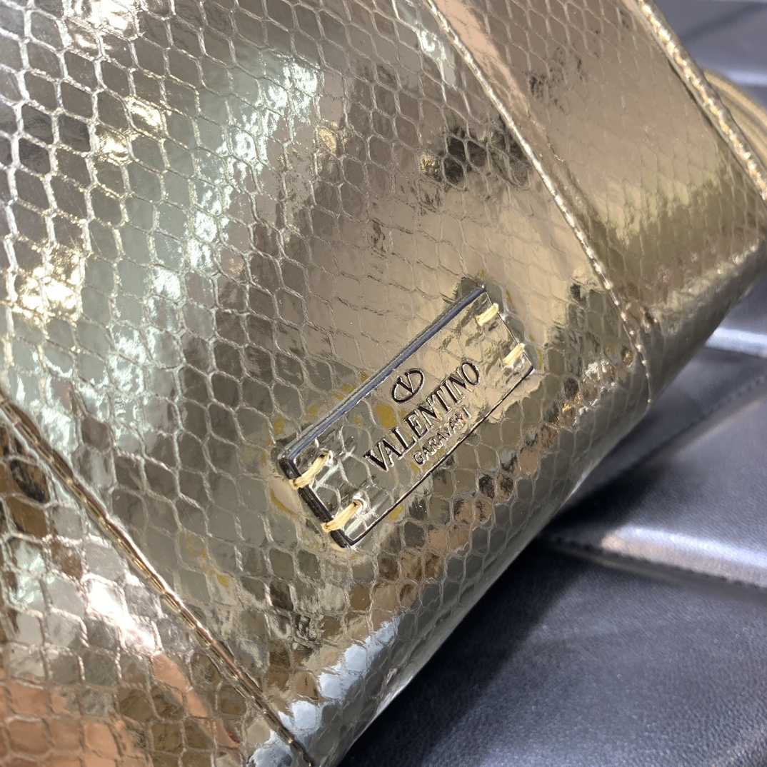Valenti Small Vsling Metallic Ayers Leather Handbag  - DopestKickz