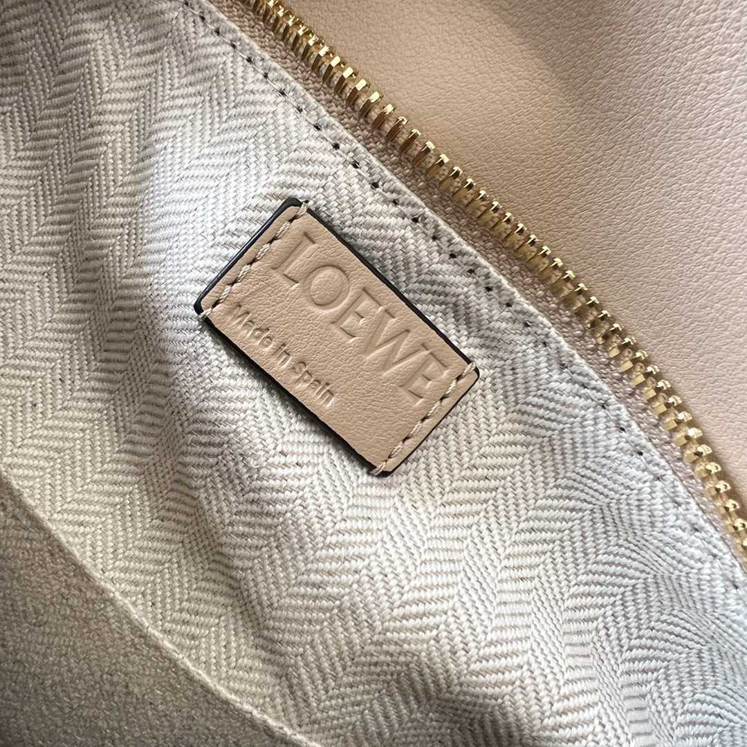 Loewe Small Puzzle Bag In Classic Calfskin - DopestKickz