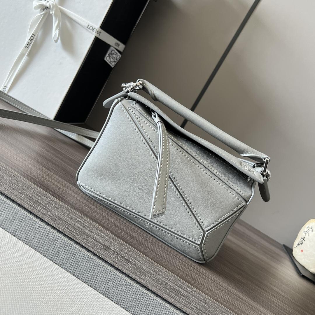 Loewe Mini Puzzle Bag In Classic Calfskin - DopestKickz