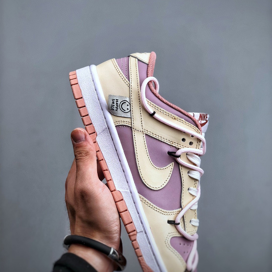 Nike Nike SB Dunk Low Sneaker    DD1503-112 - DopestKickz