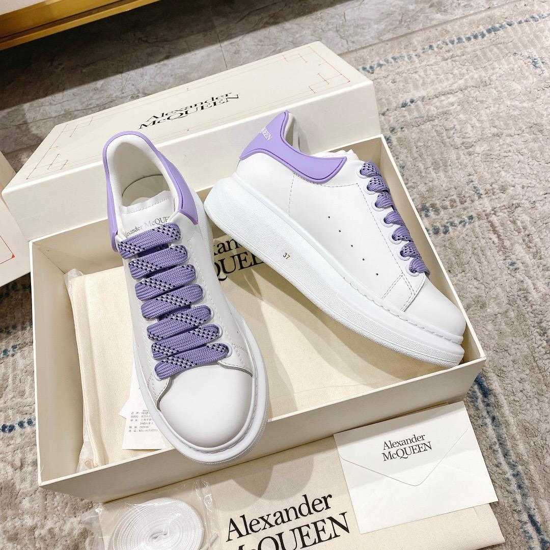 Alexander Mqueen Oversized Sneaker In White - DopestKickz