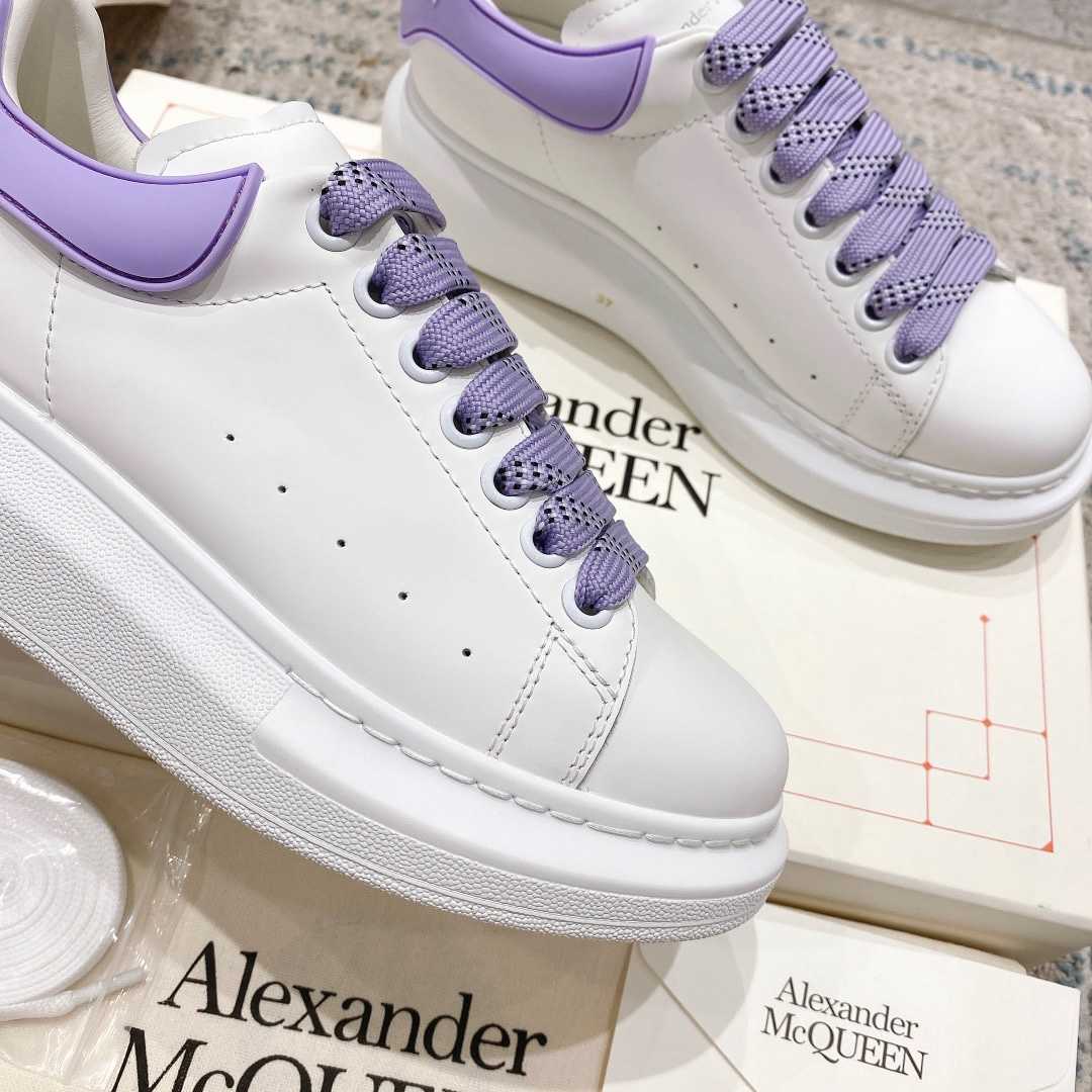 Alexander Mqueen Oversized Sneaker In White - DopestKickz