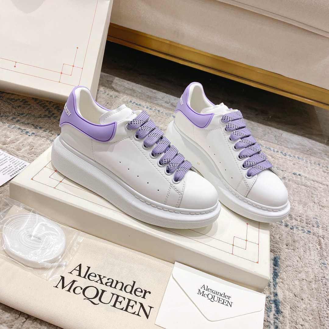 Alexander Mqueen Oversized Sneaker In White - DopestKickz