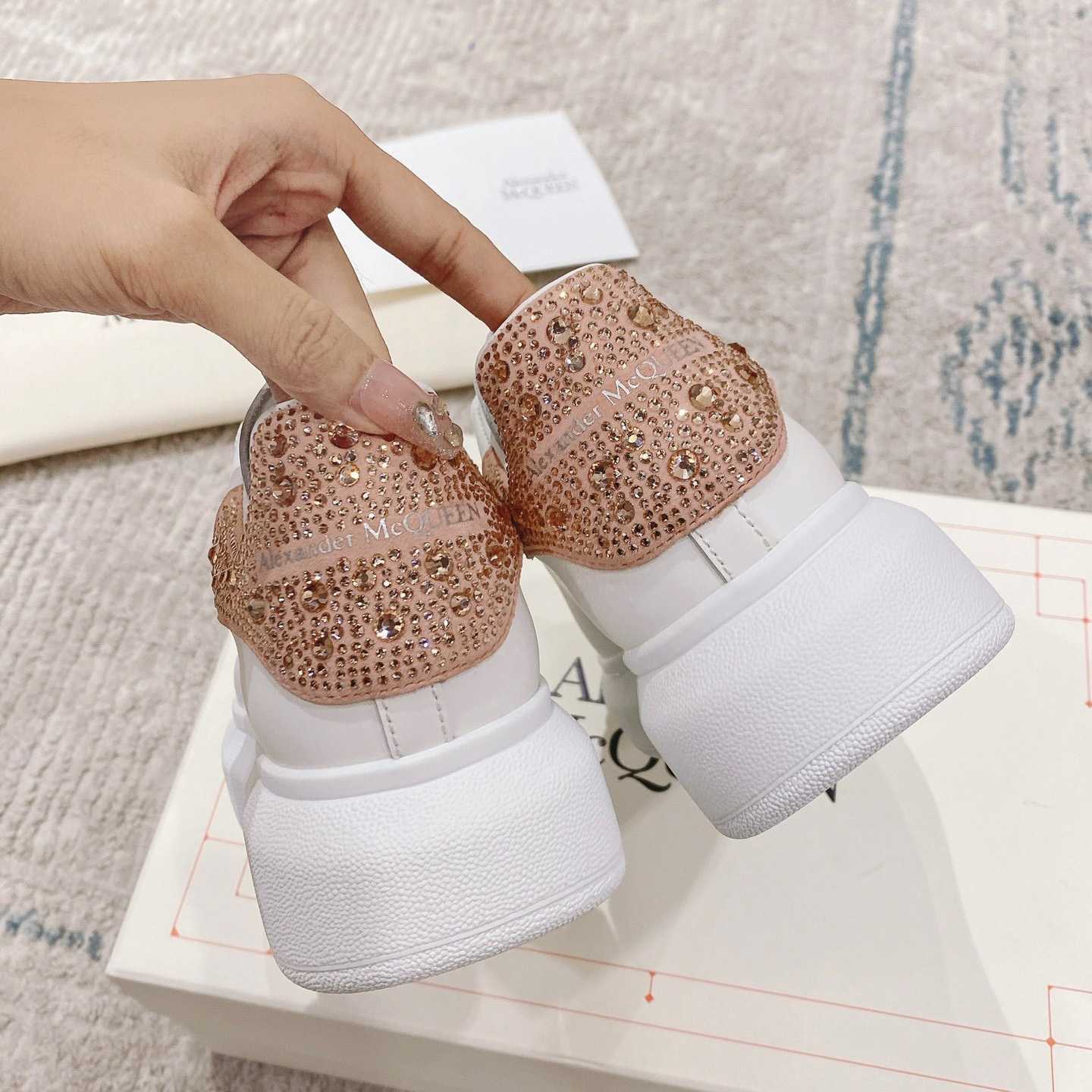 Alexander Mqueen Oversized Sneaker In White - DopestKickz