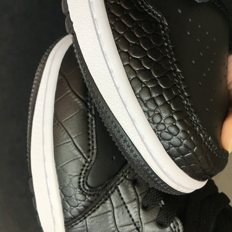 Air Jordan 1 Retro Low Golf Sneakers      DD9315-003 - DopestKickz