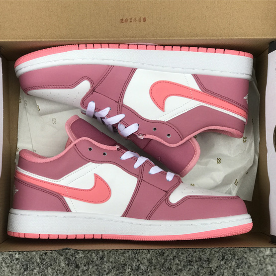 Air Jordan 1 Low Sneaker     553560-616 - DopestKickz