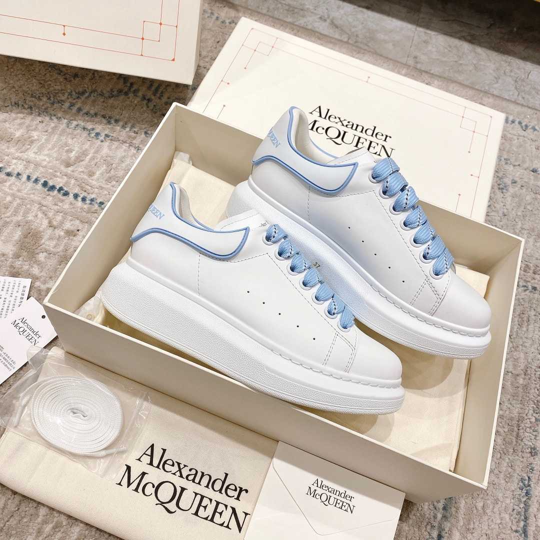 Alexander Mqueen Oversized Sneaker In White - DopestKickz