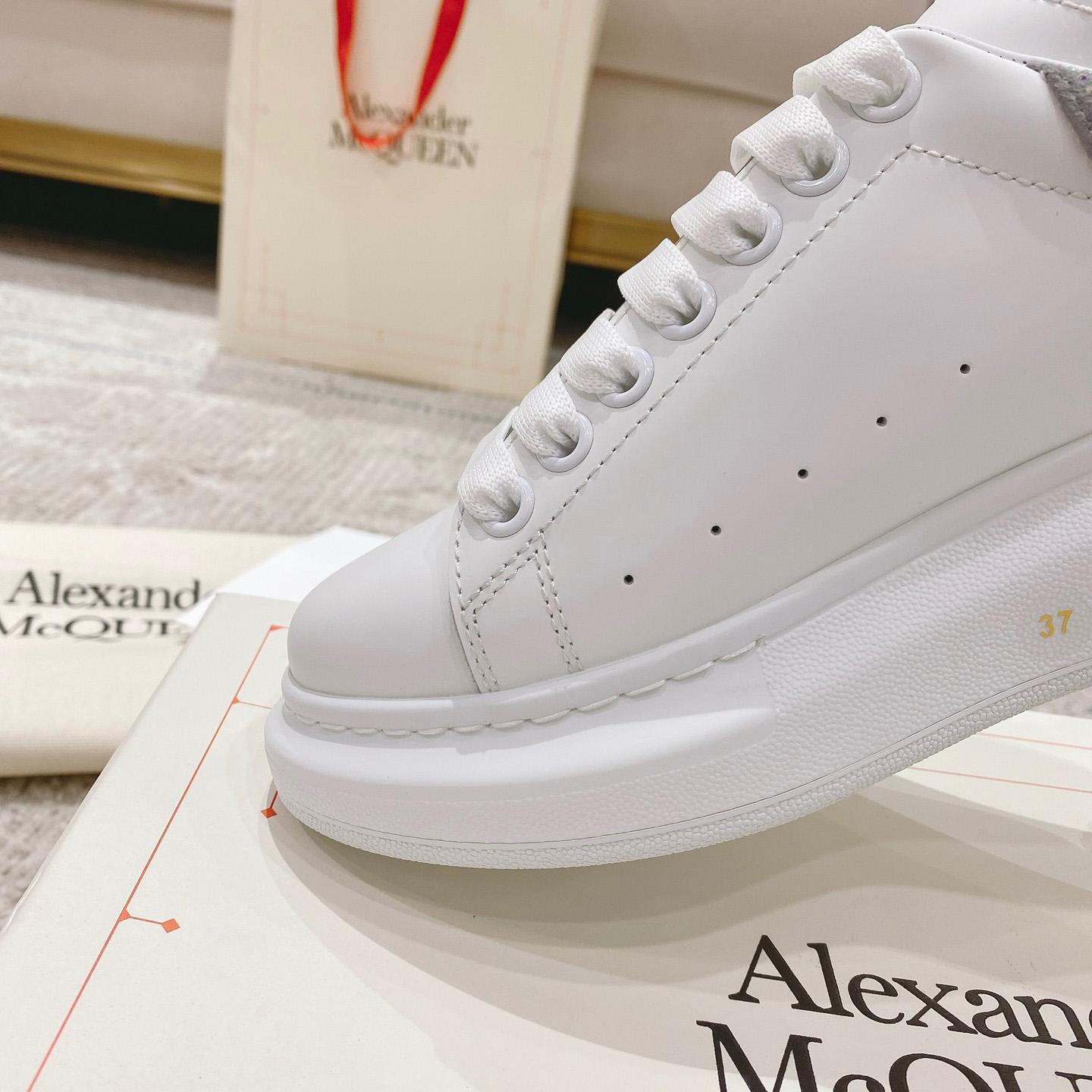 Alexander Mqueen Oversized Sneaker In White - DopestKickz