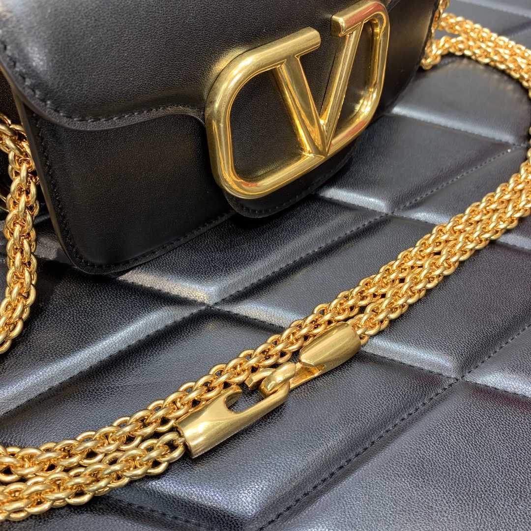 Valenti Locò Small Shoulder Bag In Calfskin - DopestKickz