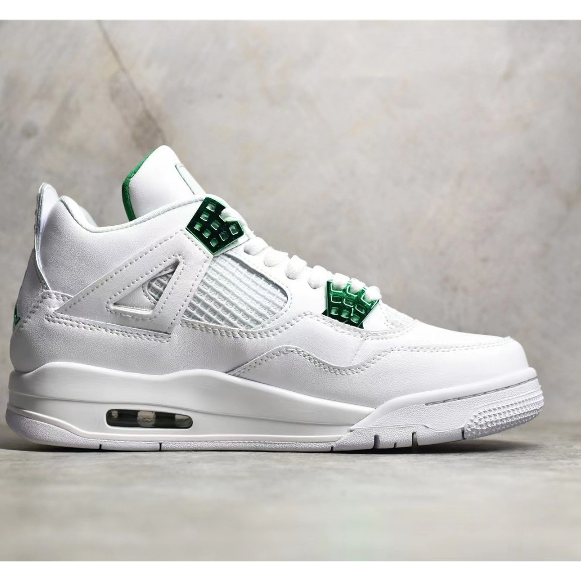 Air Jordan 4 Retro Sneaker      ct8527-113 - DopestKickz
