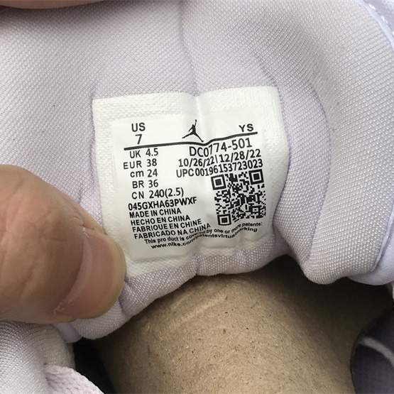 Air Jordan 1 Low Sneaker    DC0774-501  - DopestKickz