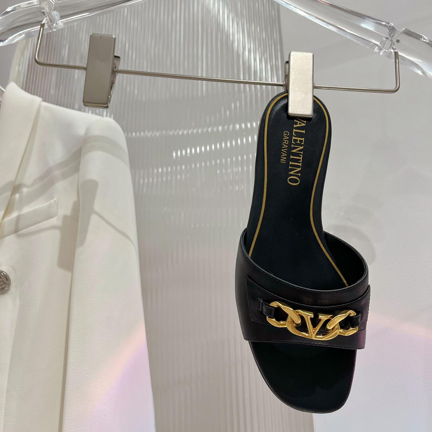 Valenti Garavani VLogo Leather Slides - DopestKickz