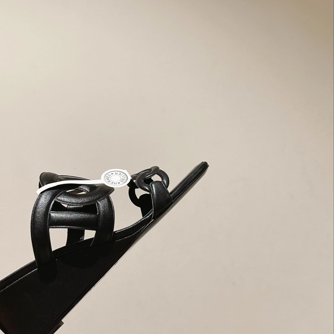 Hermes Figari 55 Sandal - DopestKickz