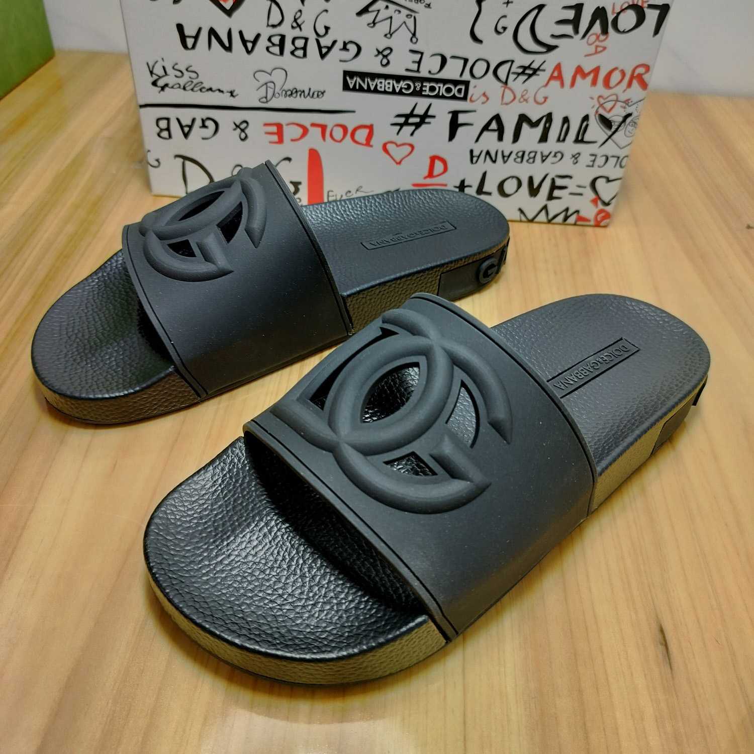 Dolce & Gabbana Rubber Beachwear Slides With DG Millennials Logo - DopestKickz